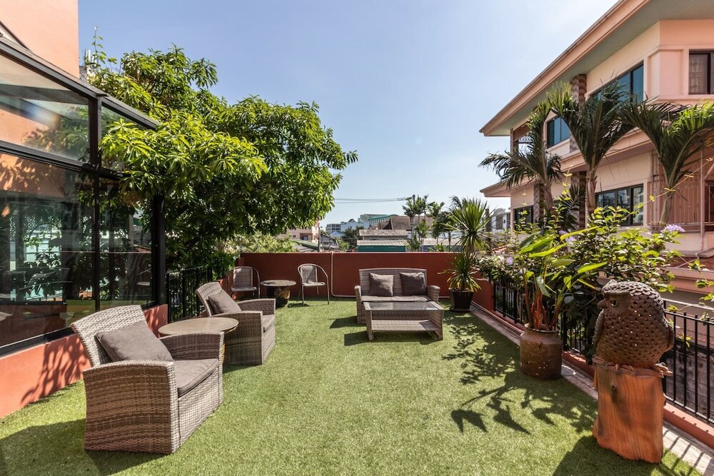 Фото Baansuanprannok Hotel