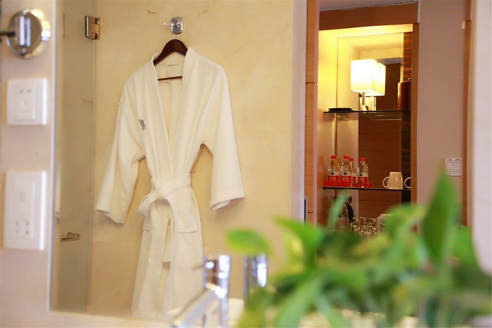 Фото Jinglun Hotel
