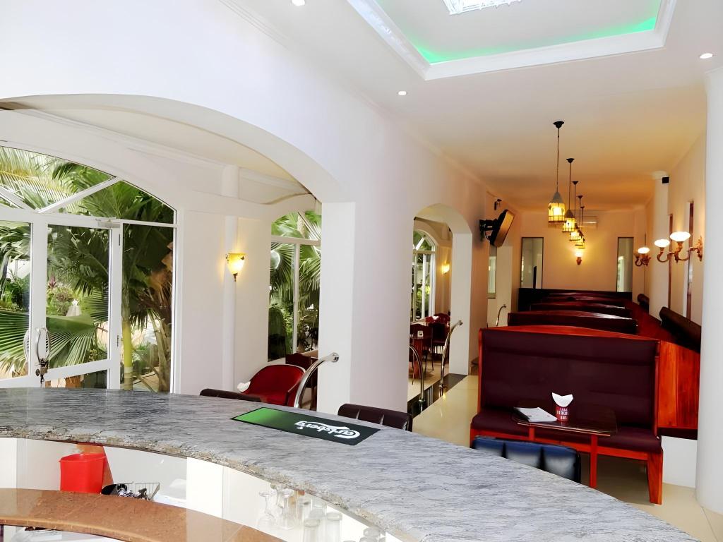 Фото Tilko Jaffna City Hotel