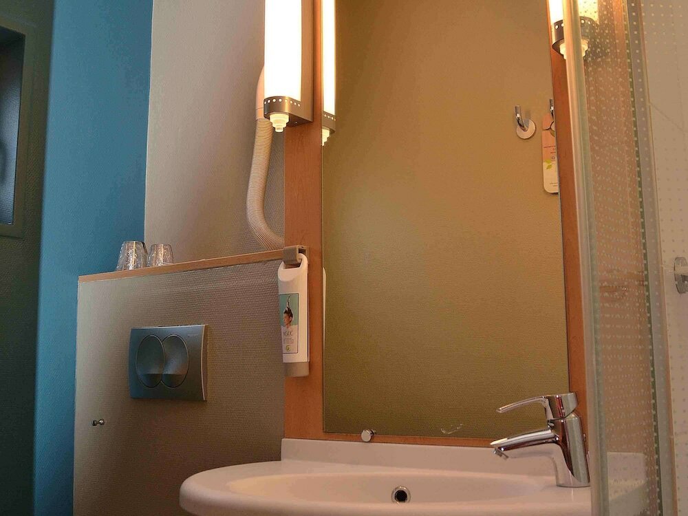 Фото B&B Hotel Reims Centre Erlon