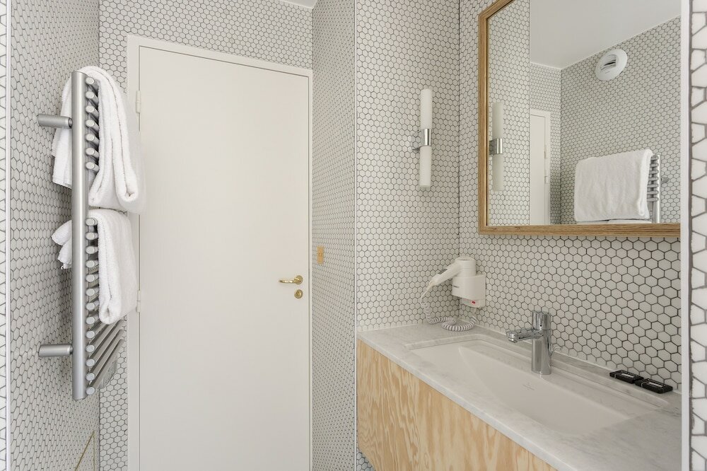 Фото Hotel Montholon Paris