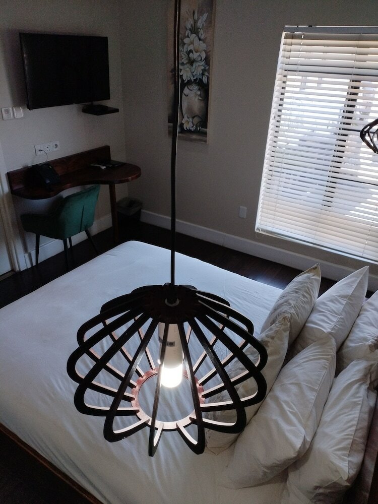 Фото My Pond Hotel