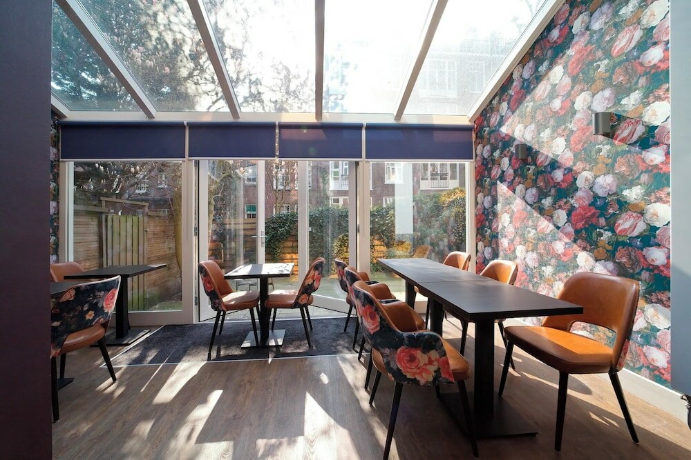 Фото Hotel Aadam Wilhelmina