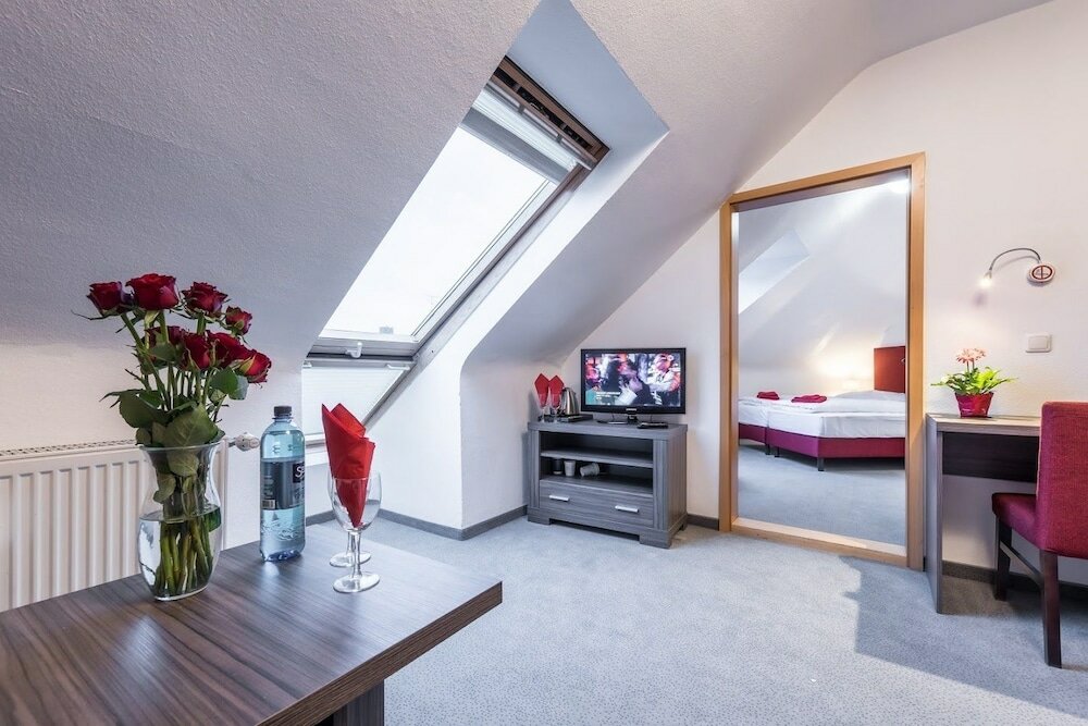 Фото Hotel Himalaya Frankfurt City Messe