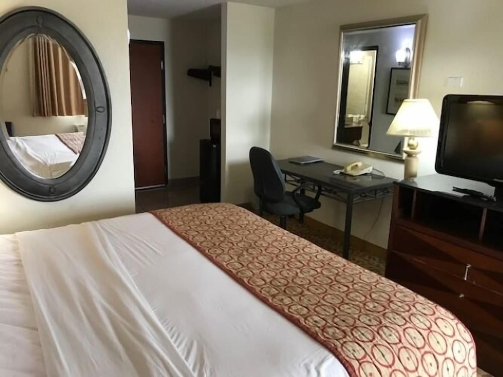 Фото Marvin's Garden Inn