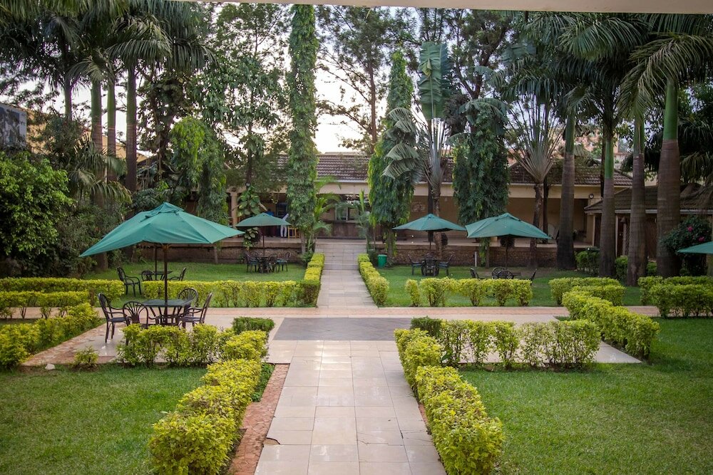 Фото отеля 1