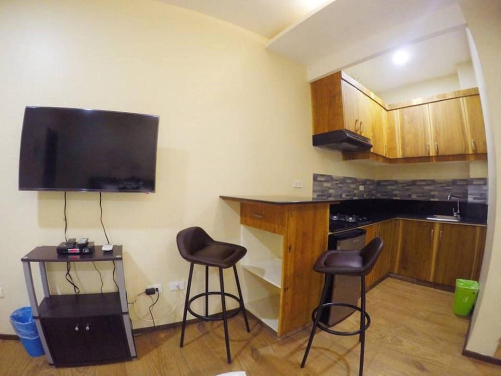 Фото Golden Gate Suites