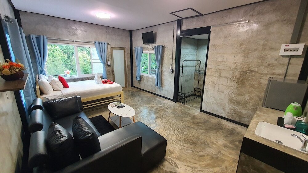 Фото Banphu Montalang Resort