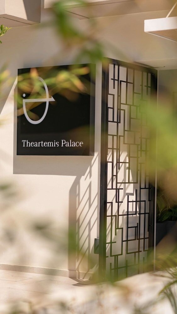 Фото Theartemis Palace Hotel