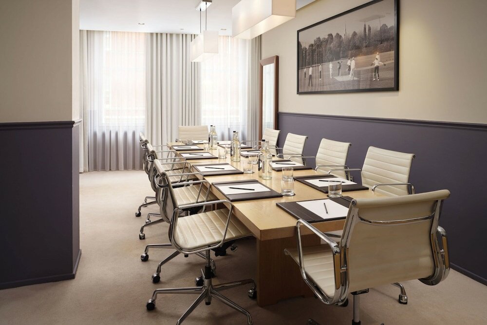 Фото The London Edition