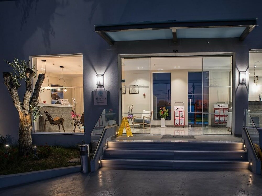 Фото Golden Coast Resort