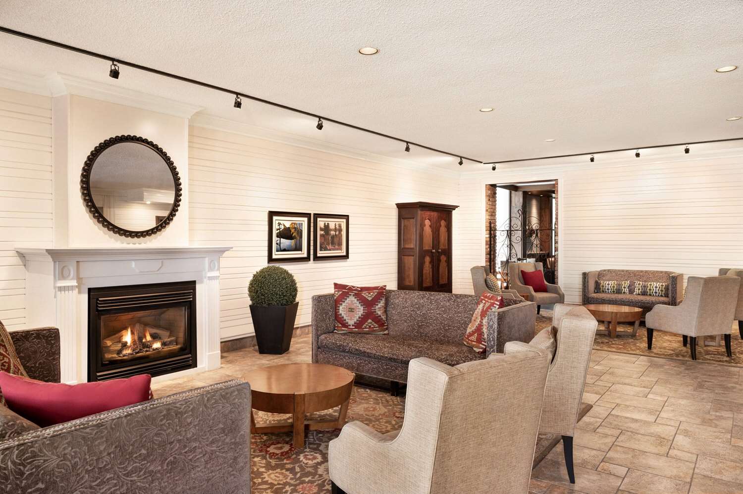 Фото Ramada by Wyndham Cornwall