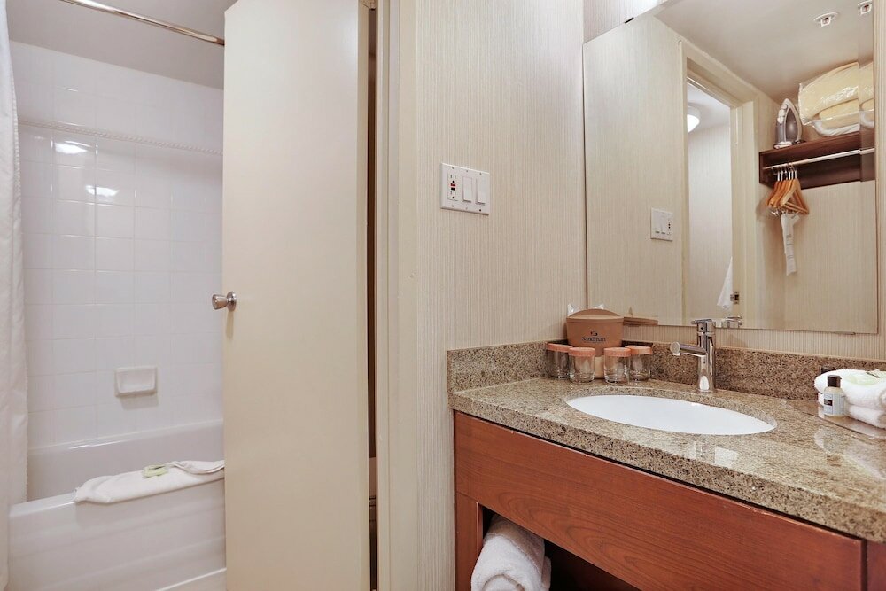 Фото Sandman Hotel Vancouver Downtown