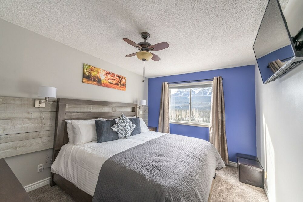 Фото Banff Boundary Lodge