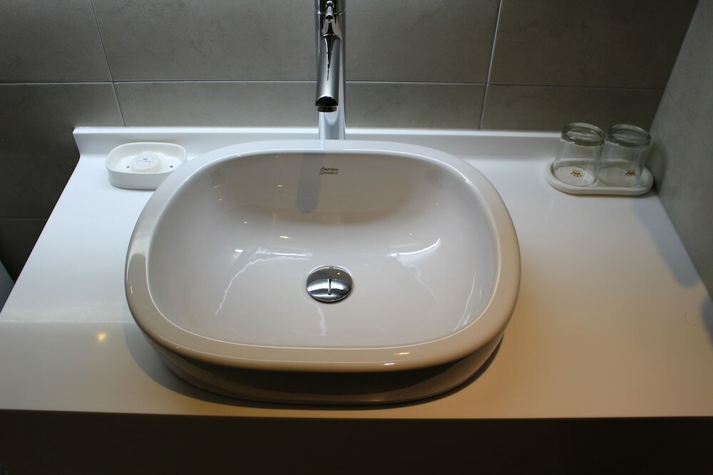 Фото Insadong Crown Hotel