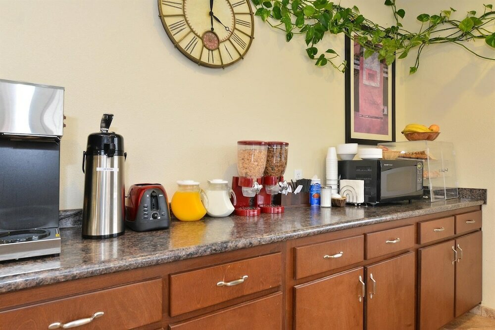 Фото Americas Best Value Inn Byhalia