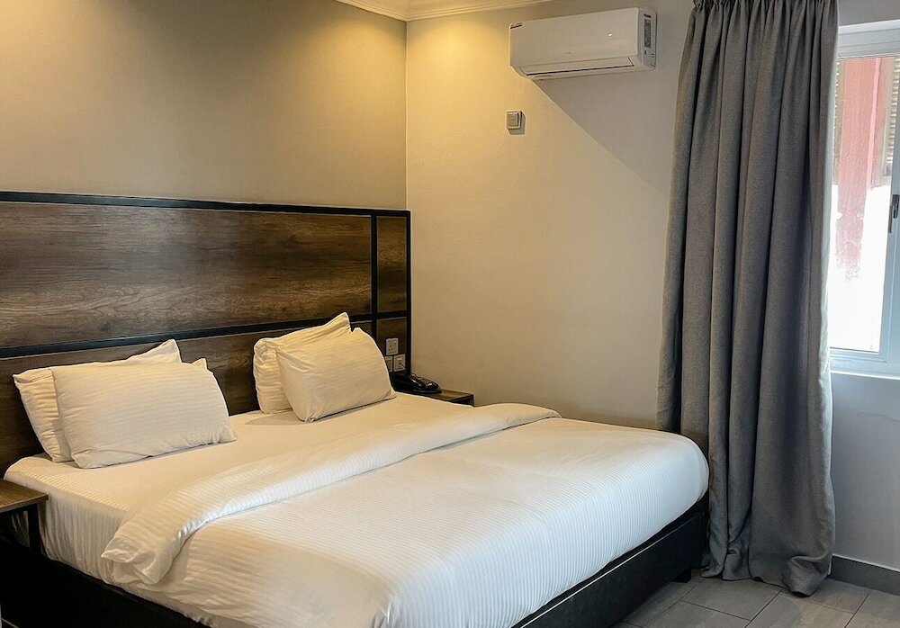 Фото The Blowfish Hotel