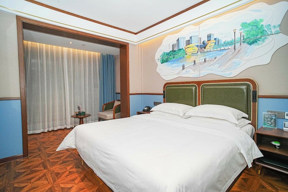 Фото Hiking Hotel Hangzhou