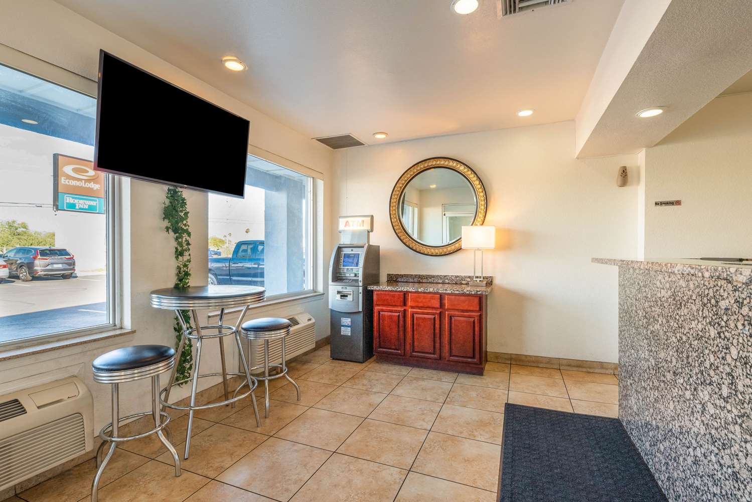 Фото Rodeway Inn Phoenix North I-17