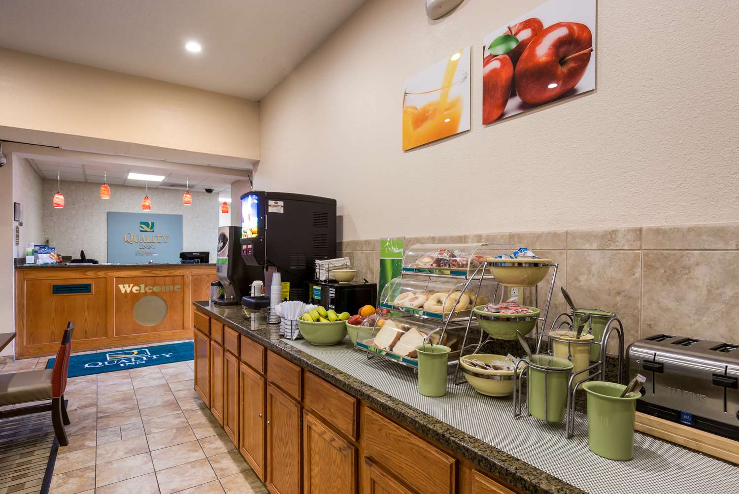 Фото Quality Inn I-70 Near Kansas Speedway