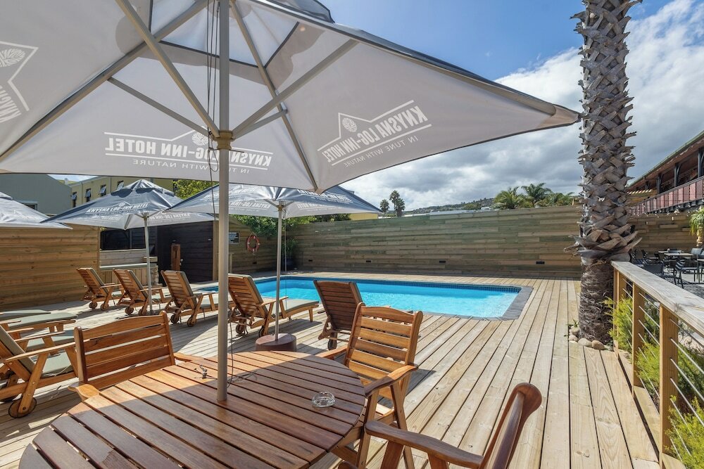 Фото Knysna Log-Inn Hotel