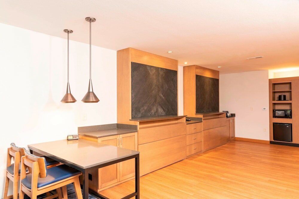 Фото Fairfield Inn & Suites by Marriott Fair Oaks Farms