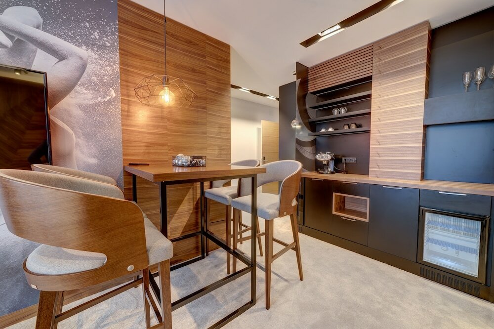 Фото Black Pearl Luxury Suites