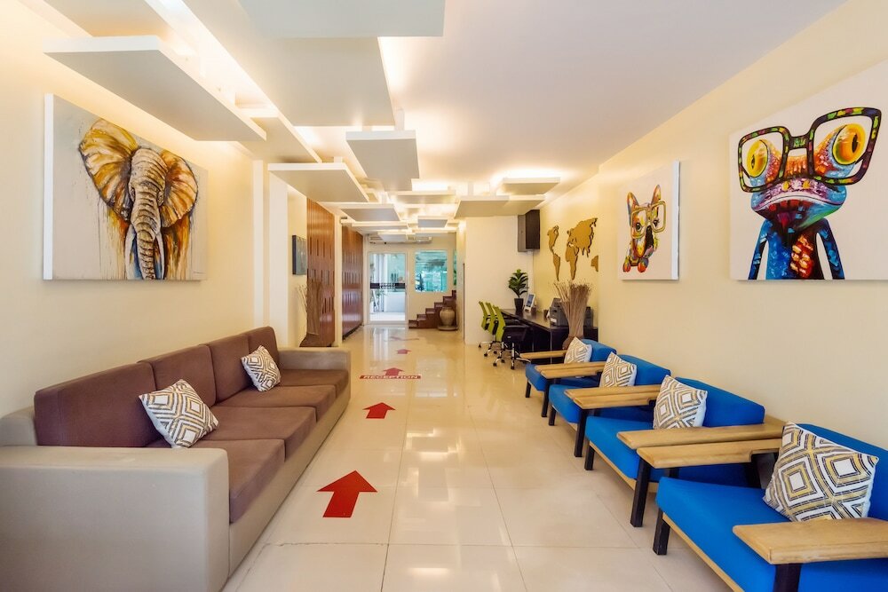 Фото Hallo Patong Hotel & Restaurant