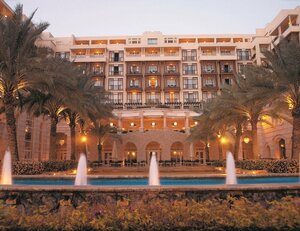 Гостиница Movenpick Resort & Residence Aqaba