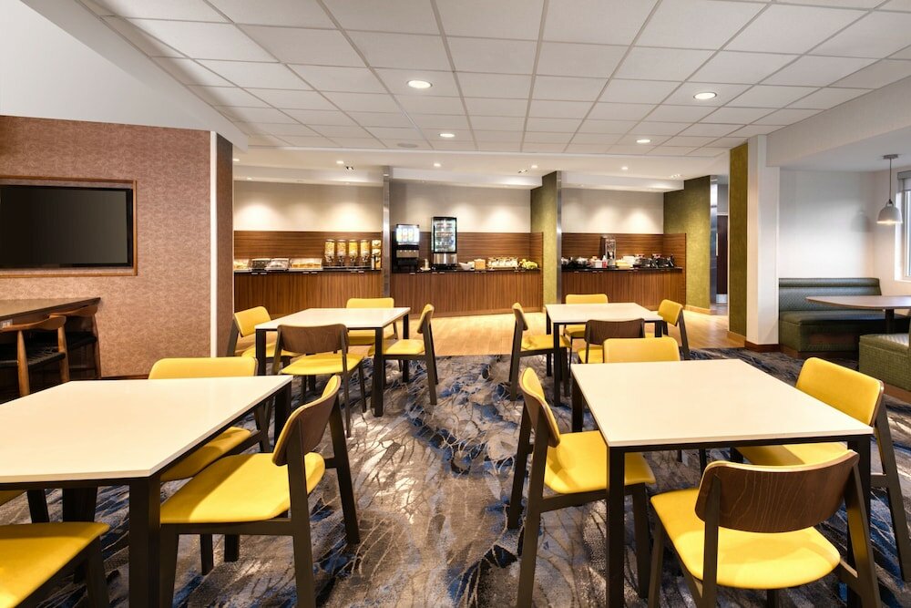 Фото Fairfield Inn & Suites by Marriott Moncton