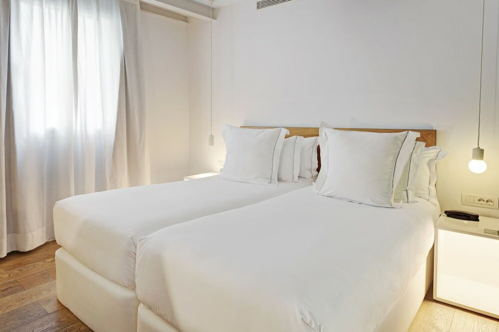 Фото One Shot Prado 23