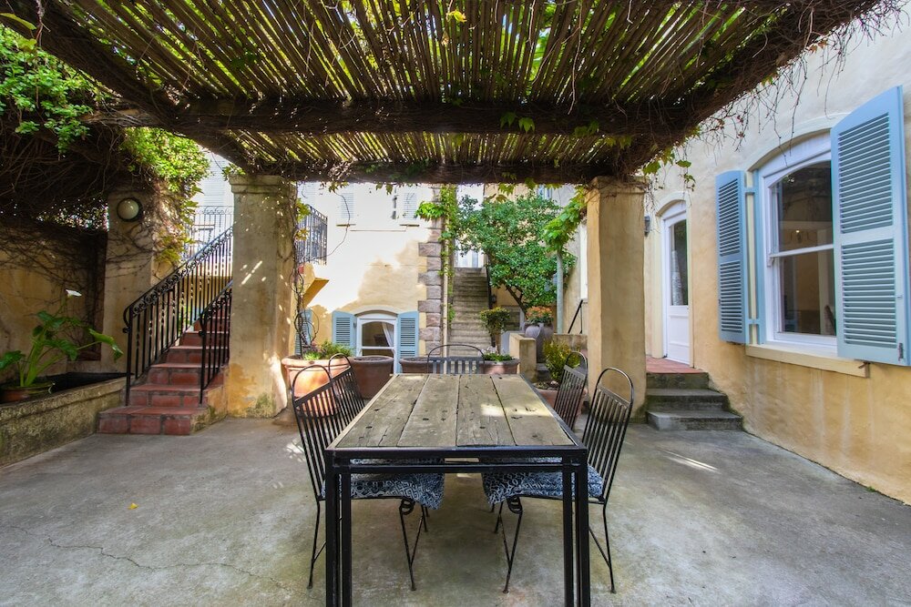 Фото Auberge Burgundy Guest House