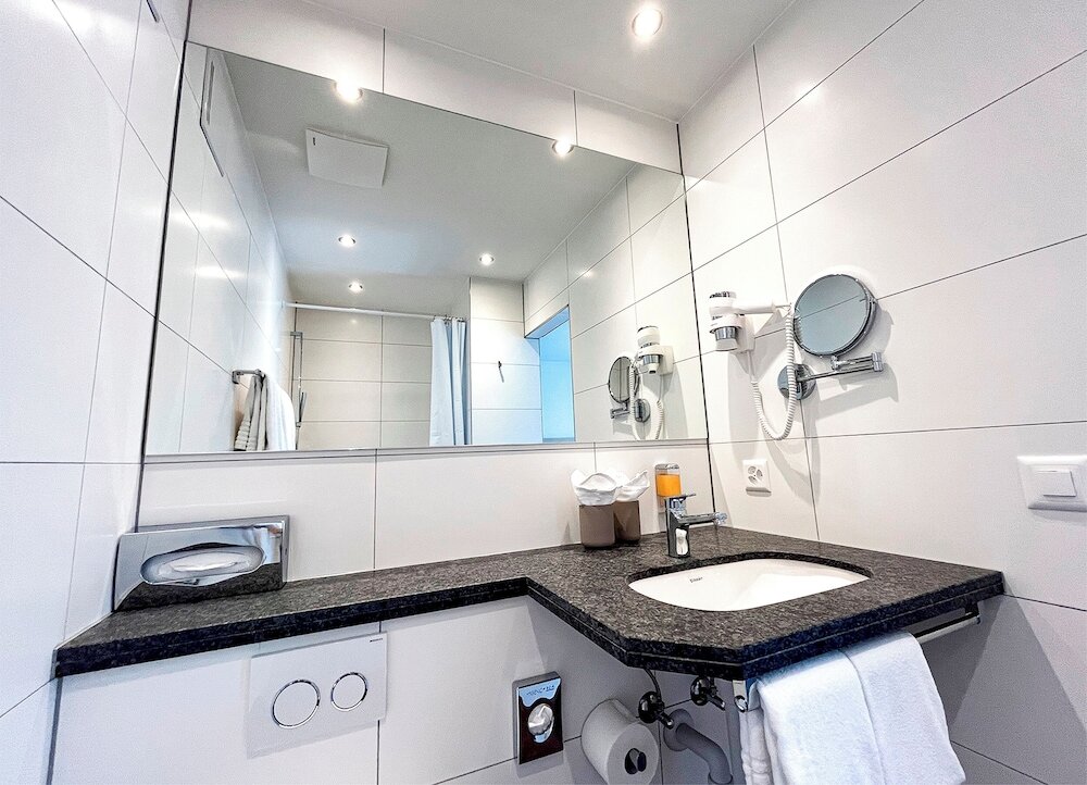 Фото 151514212812