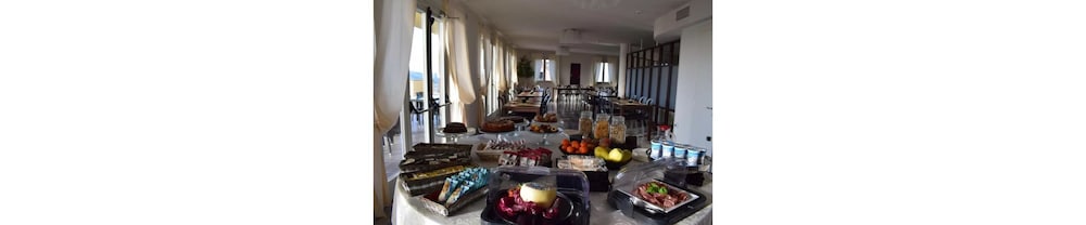 Фото La Castellana