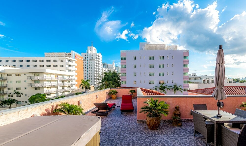 Фото Secret Garden Miami Beach