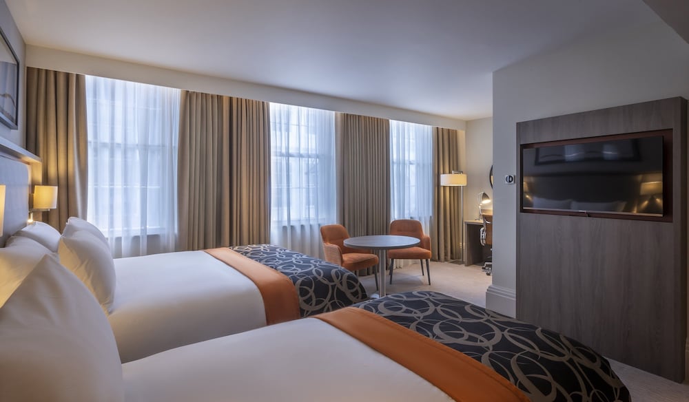 Фото Clayton Hotel Bristol City