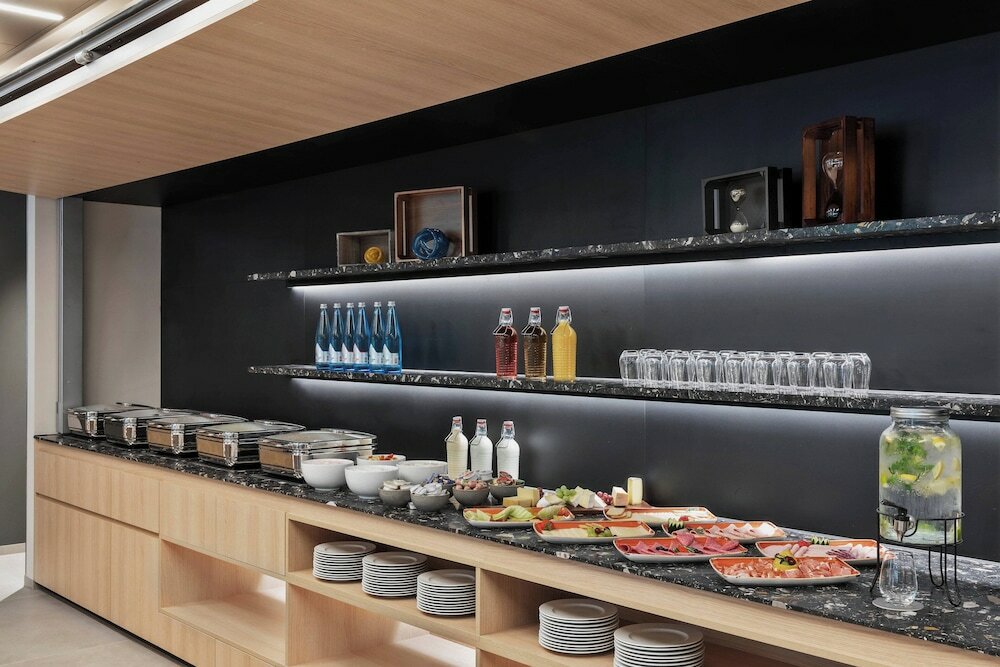 Фото Courtyard by Marriott Freiburg