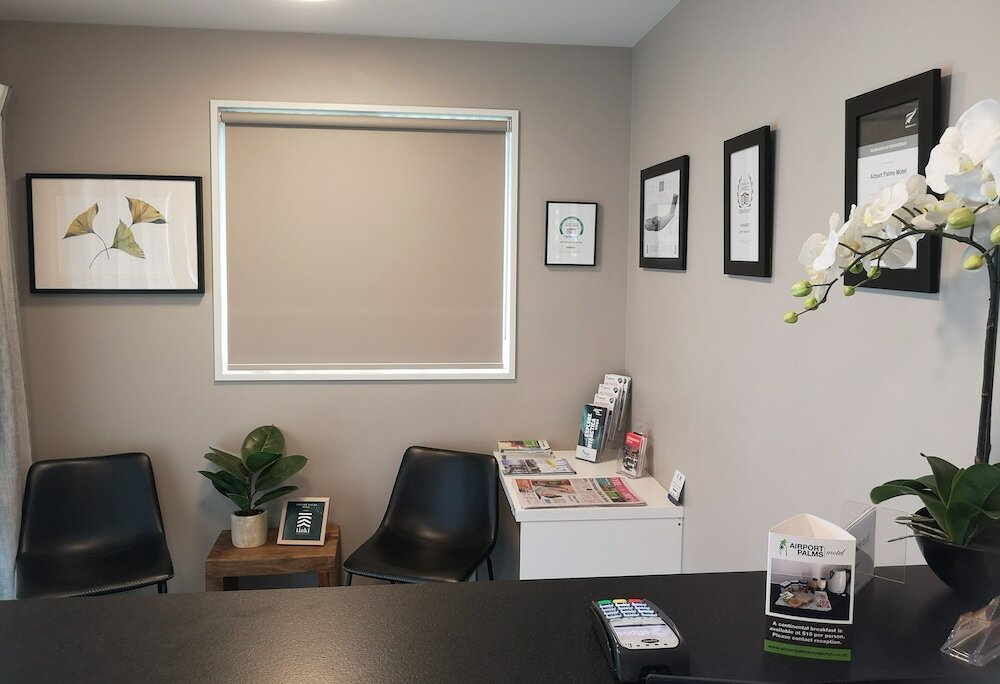 Фото Airport Palms Motel