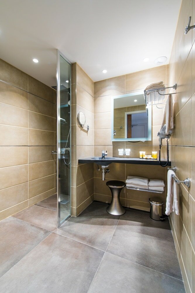 Фото Le Saint Paul Hotel