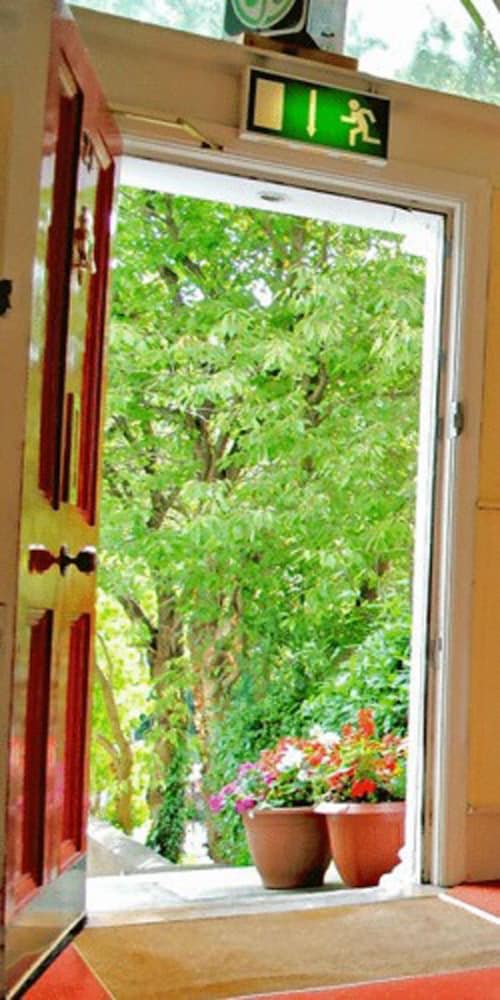 Фото Waterloo Lodge