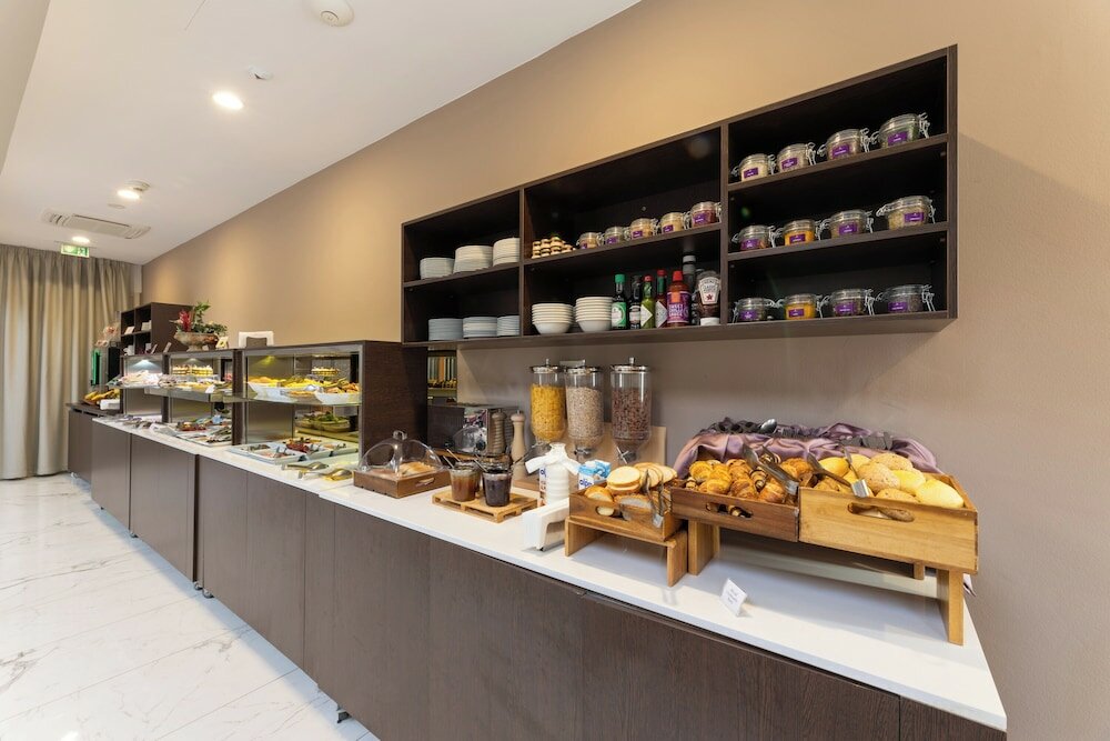 Фото Hotel Salona Palace