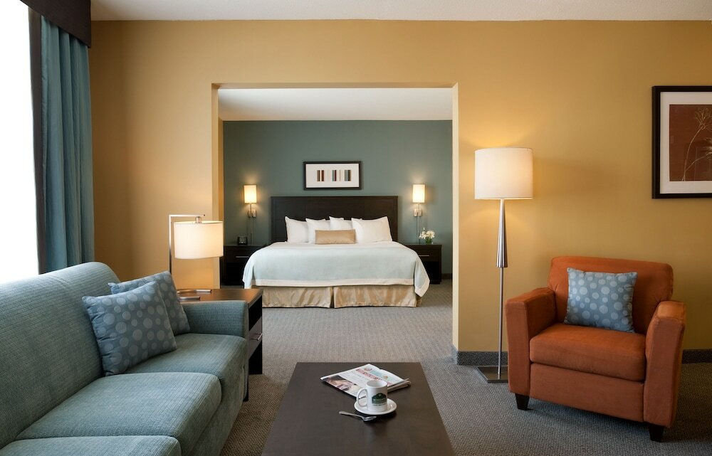 Фото Wingate by Wyndham Regina