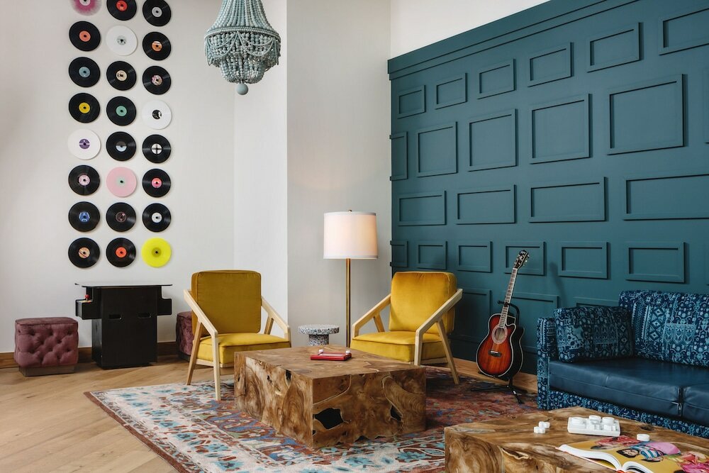 Фото Origin Austin, A Wyndham Hotel