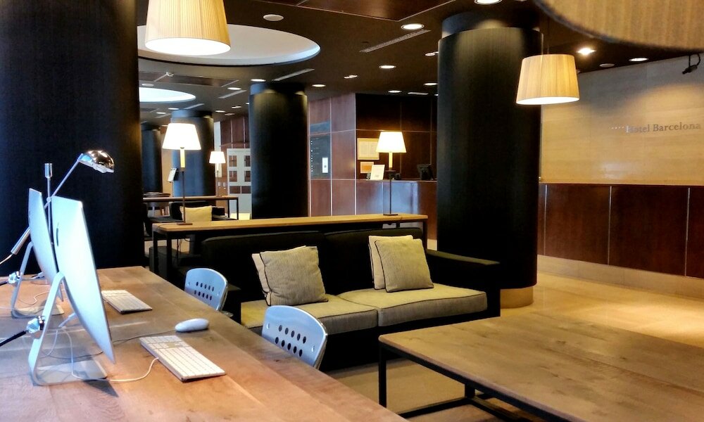 Фото Hotel Barcelona Universal