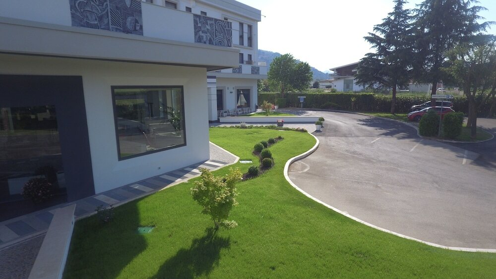 Фото Hotel degli Amici