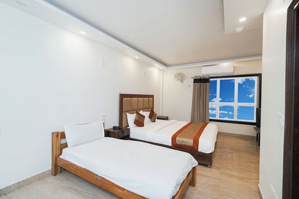 Фото Jyoti Mahal A Heritage Hotel