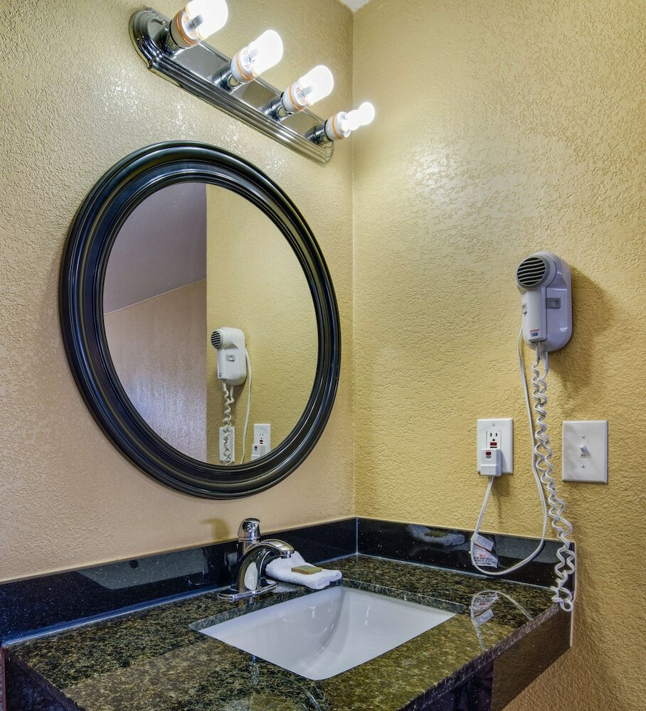 Фото Americas Best Value Inn Richmond San Francisco