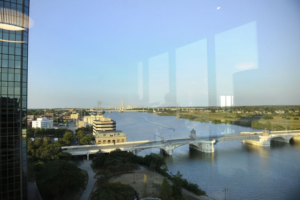 Фото Renaissance Toledo Downtown Hotel