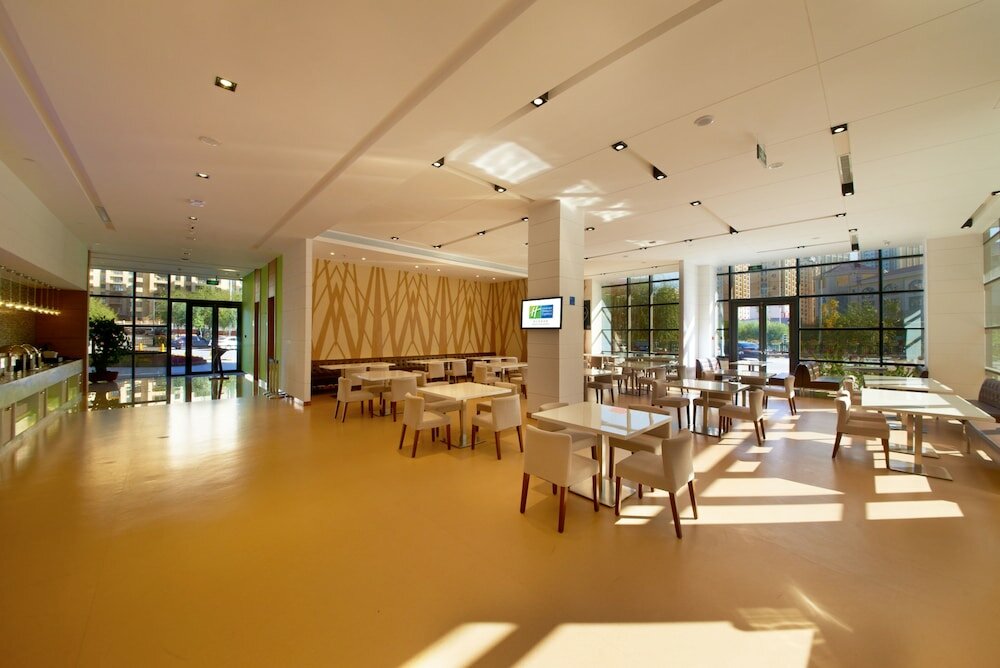 Фото Holiday Inn Express Ordos Dongshen, an Ihg Hotel