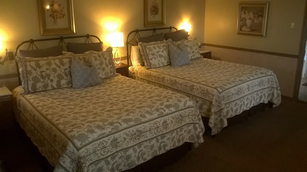 Фото Gunn House Hotel